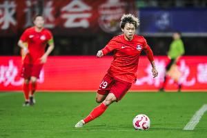 博主:梅州客家后卫茹子楠至少伤缺一周,铁定无缘对阵河南的比赛