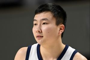 出手很多!富永启生13投4中&三分8中2 得到12分正负值+6