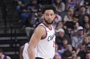 还会再见吗阿本?NBA官方祝本-西蒙斯29岁生日快乐🎂