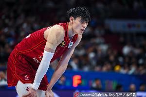篮网媒体:篮网暂未签下曾凡博 但可能会在训练营开始前签下他