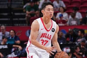 夏联场均9.6分6.6助!Shams:河村勇辉同意和公牛签下双向合同