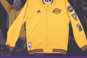 意义非凡!科比退役之战热身服拍出33.6万美元高价!